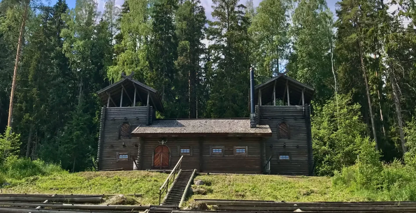 Ainutlaatuinen Härkälinna Utterinvuoren kupeessa Hauholla Leppäniemessä