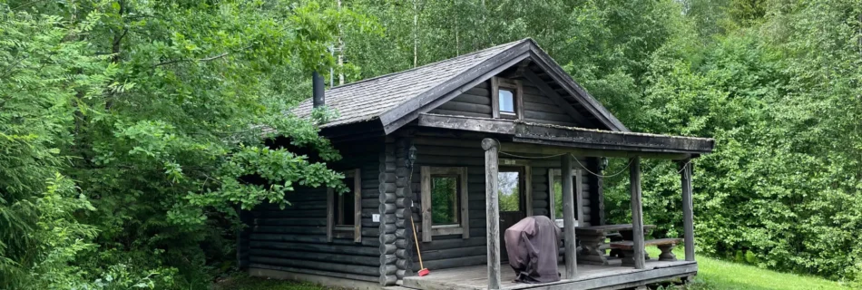 Ukko torppa Utterinvuoren kupeessa