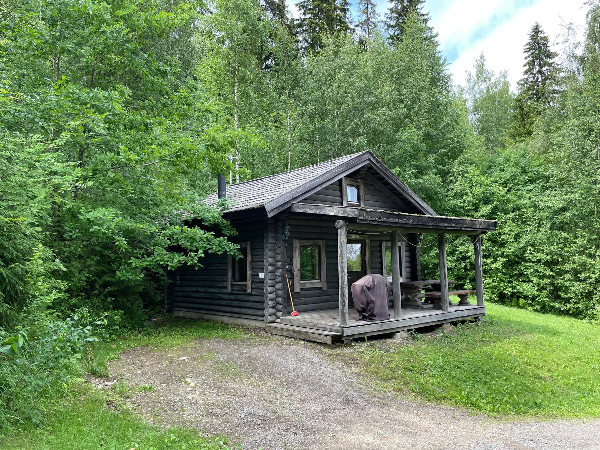 Ukko torppa Utterinvuoren kupeessa